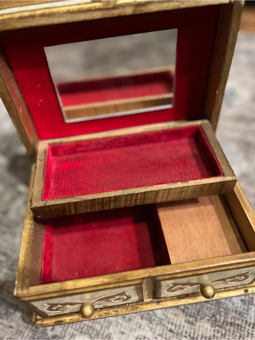 Vintage Italian Florentine Gold Jewelry Box with Zodiac Constellation Lid